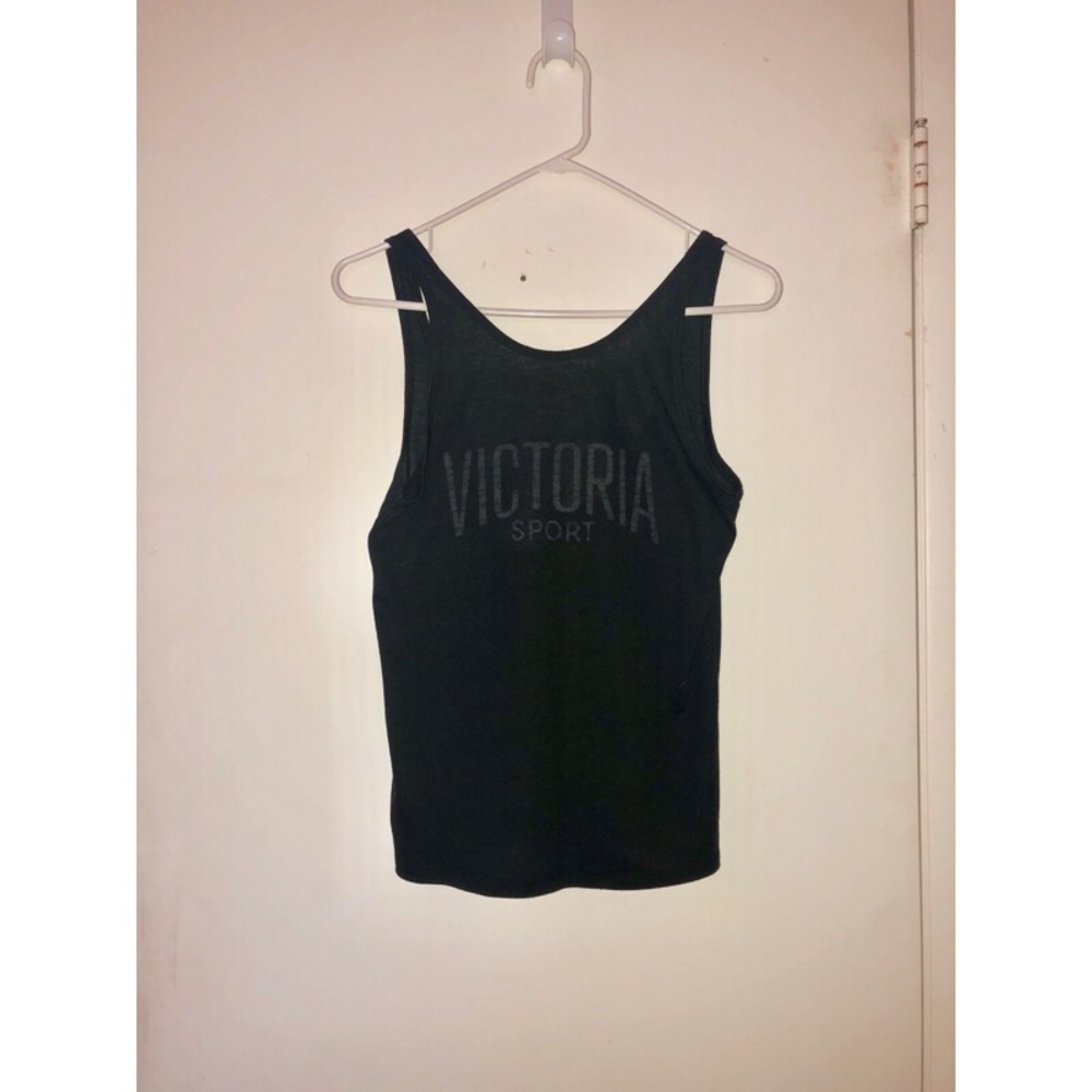 VICTORIAS SECRET ATHLETIC TOP ❤️